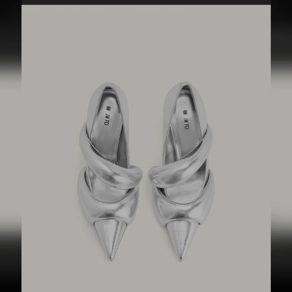 Womens shoes - Picture 1 of 5